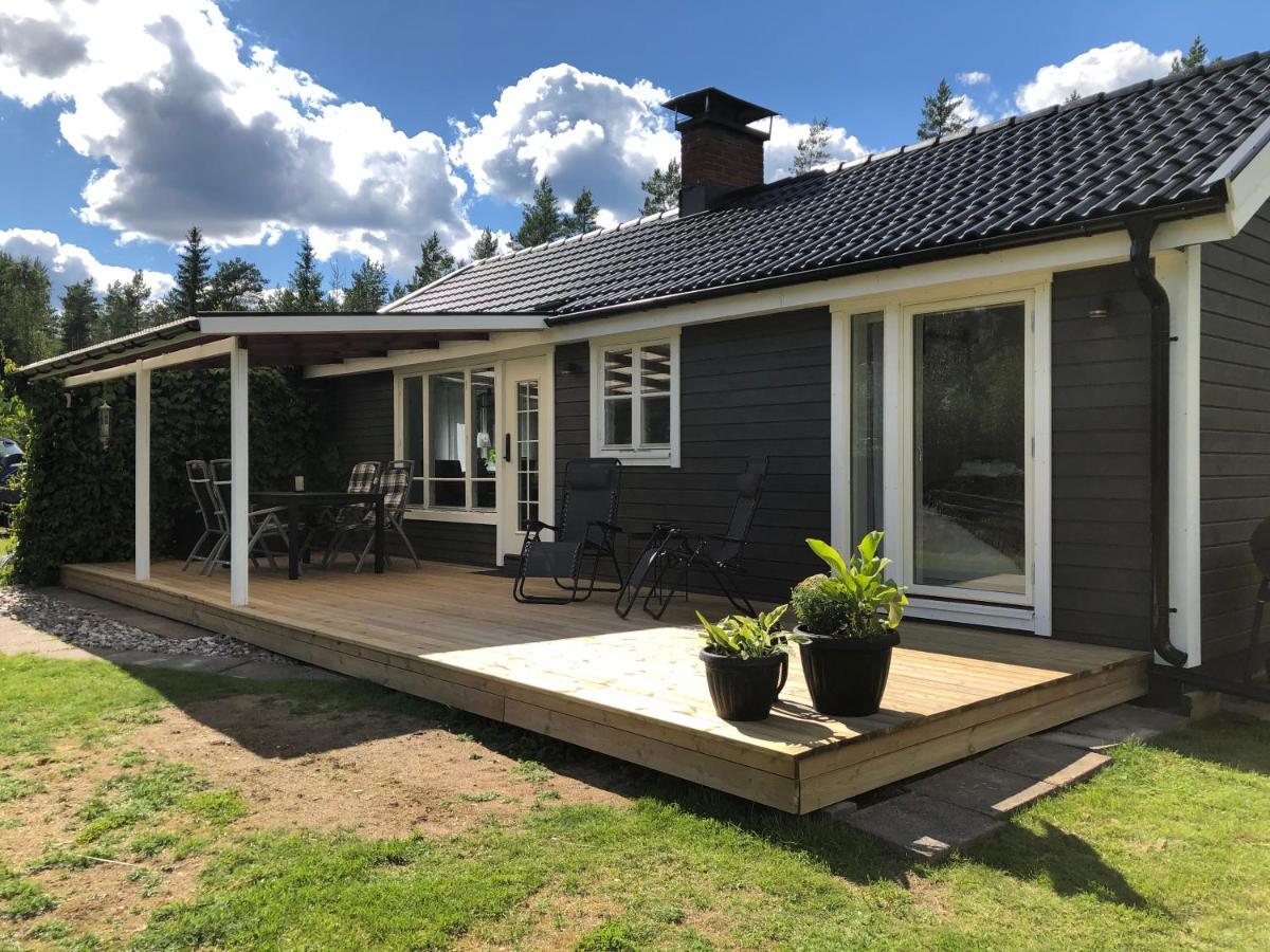 Modern Lakeside Cottage & Boat Near Isaberg Kavsjo Extérieur photo